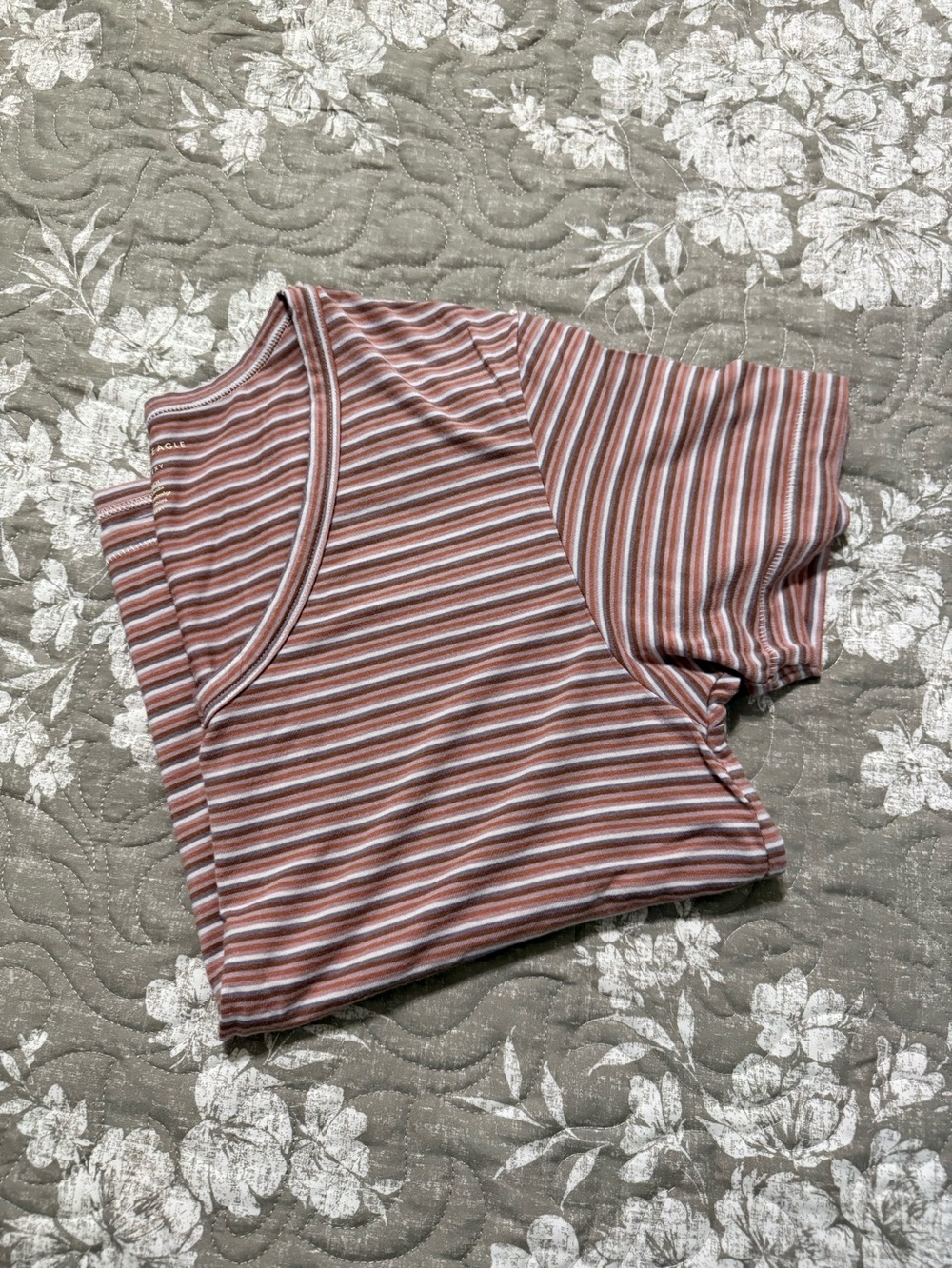 AE short-sleeve shirt